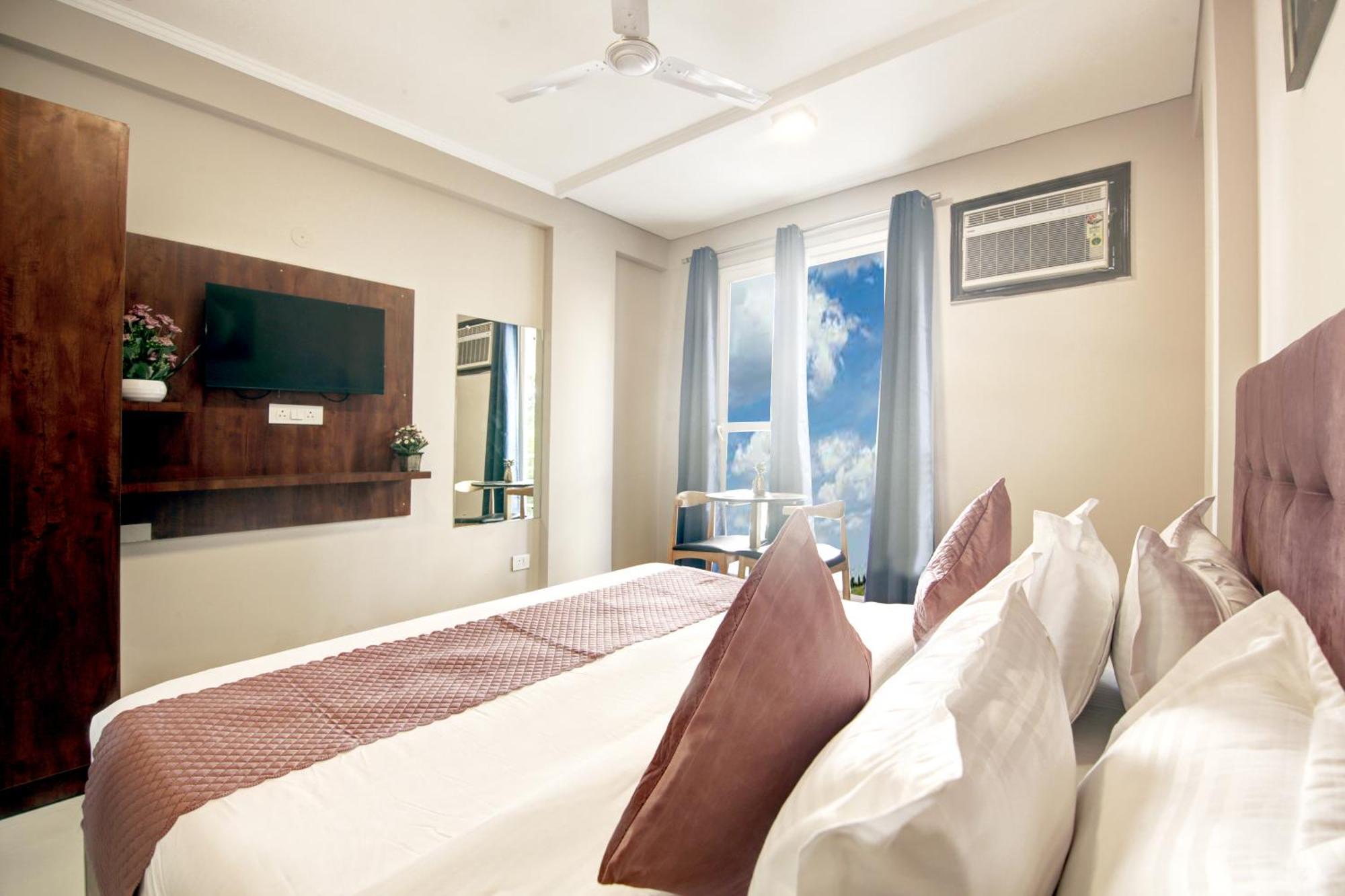 Limewood Stay - Executive Huda City Center グルガウン エクステリア 写真