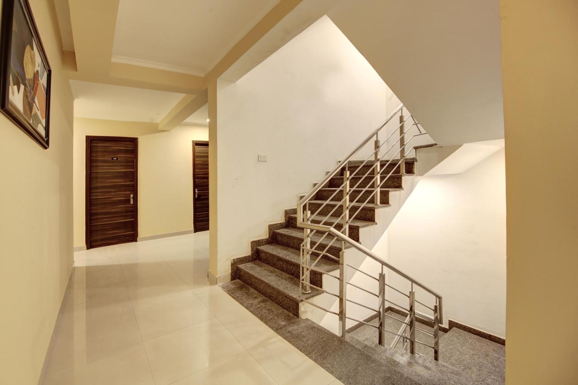 Limewood Stay - Executive Huda City Center グルガウン エクステリア 写真