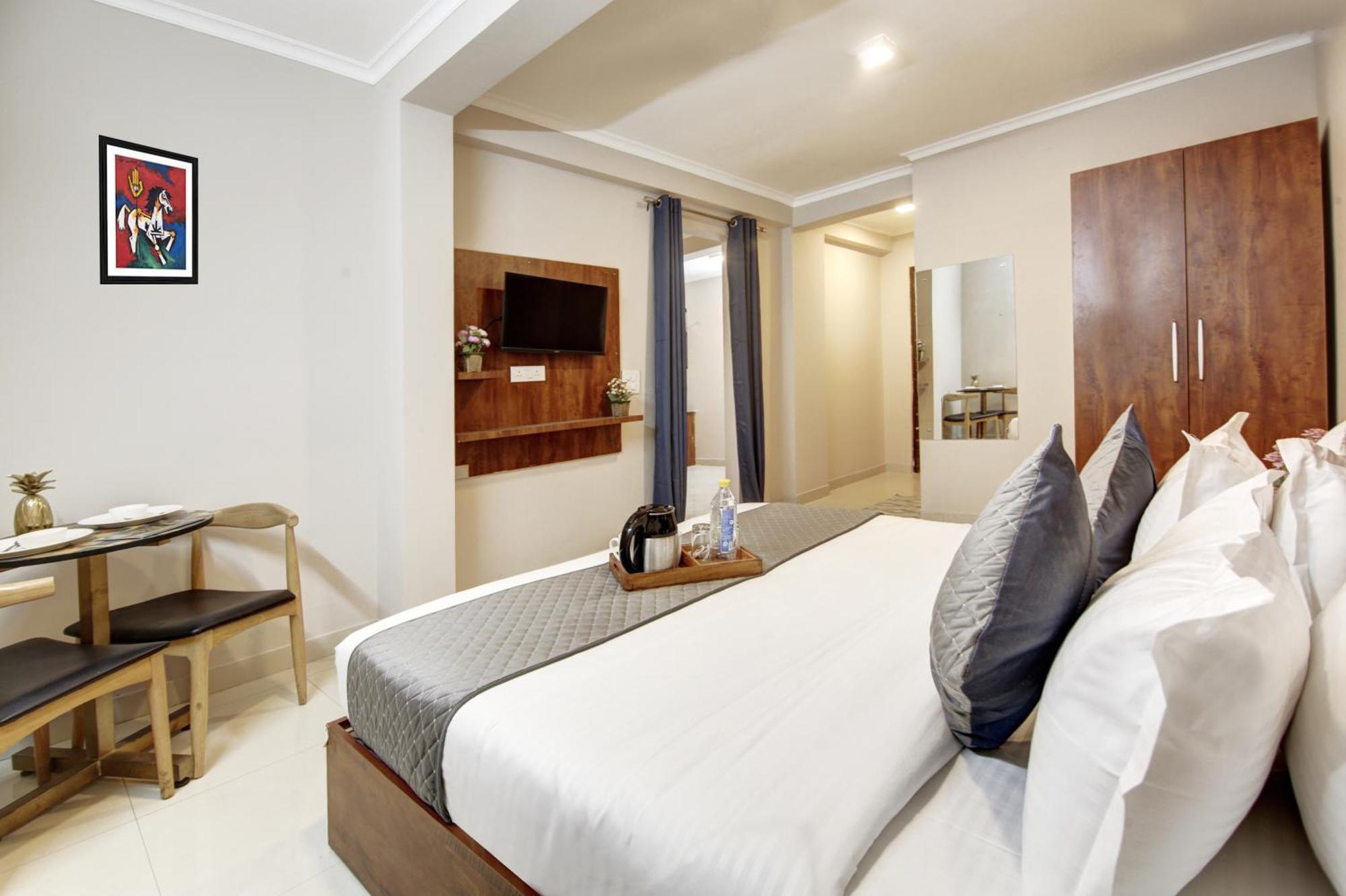 Limewood Stay - Executive Huda City Center グルガウン エクステリア 写真
